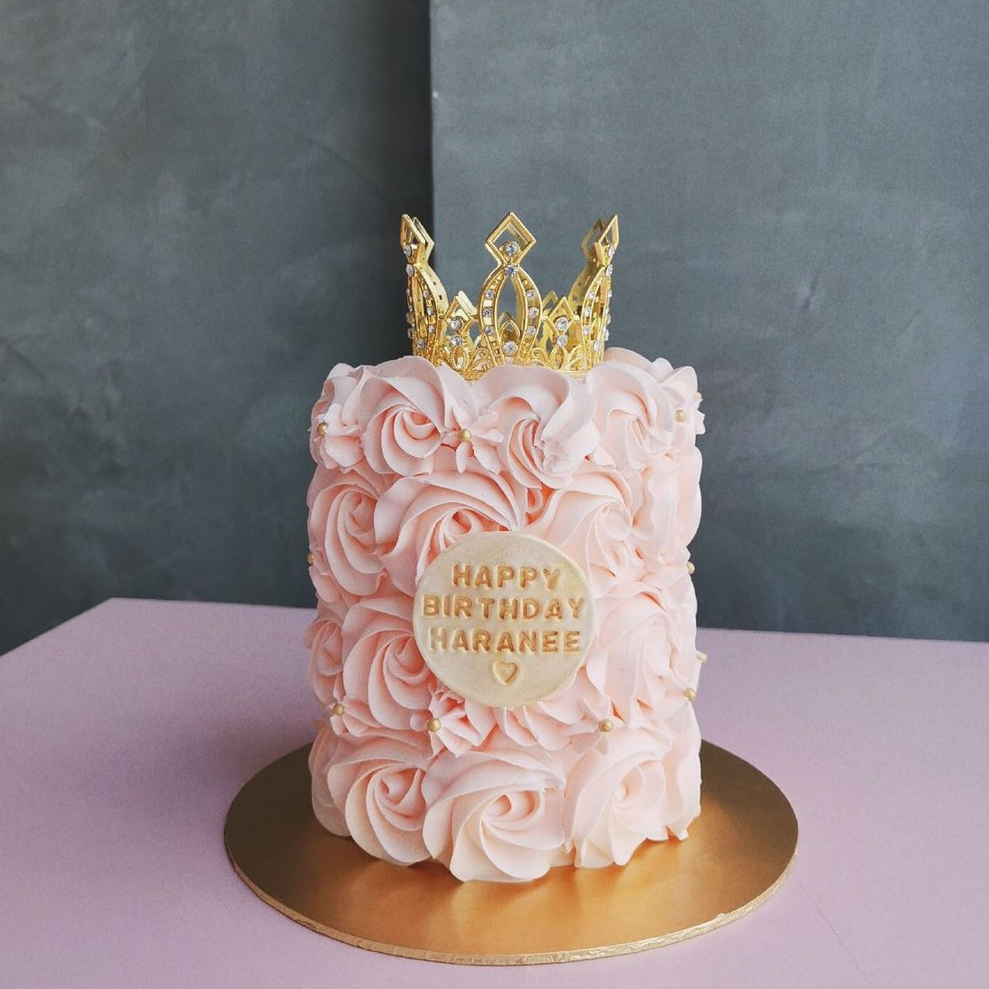 Crown & Buttercream Piping