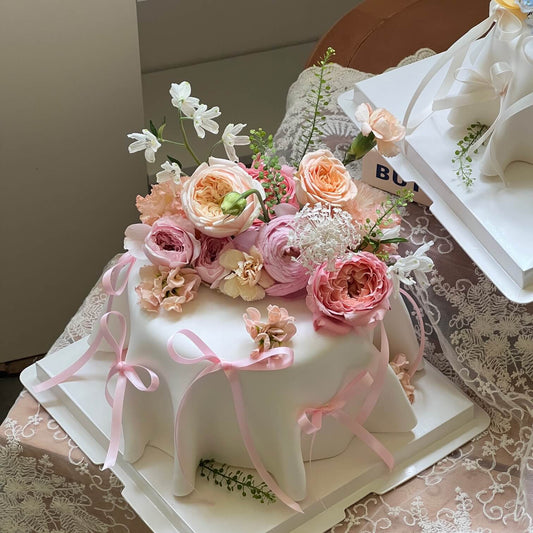 Picnic Flower Cake