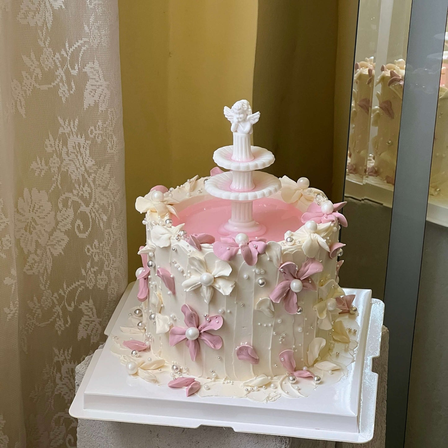 Flower Piping & Wishing Well