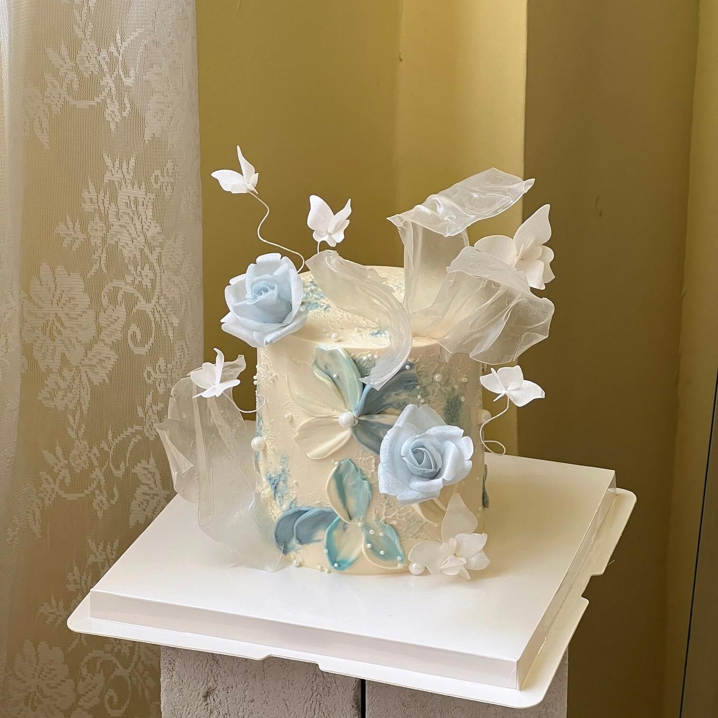 Elegant Wafer Flowers