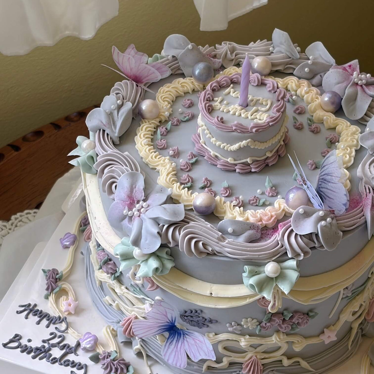 Vintage Piping & Butterflies