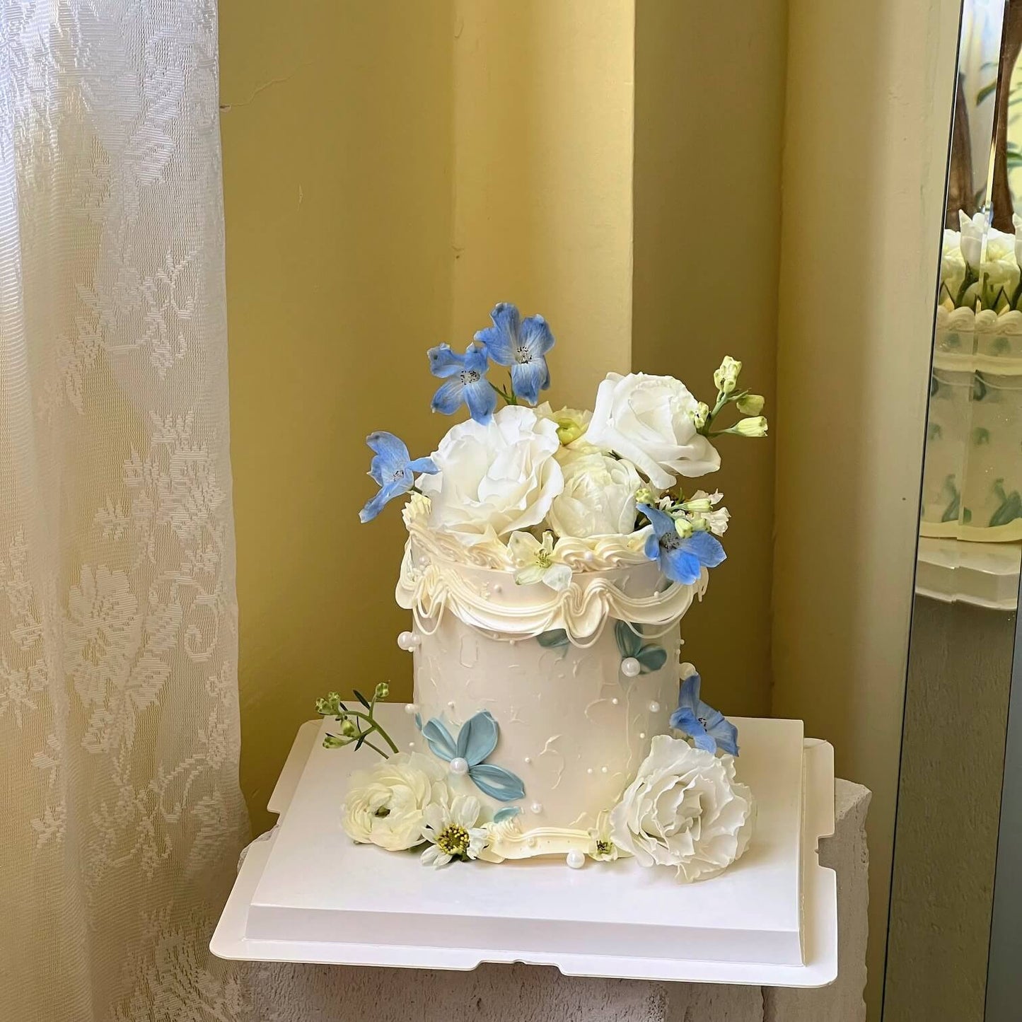 Flower & Vintage Piping