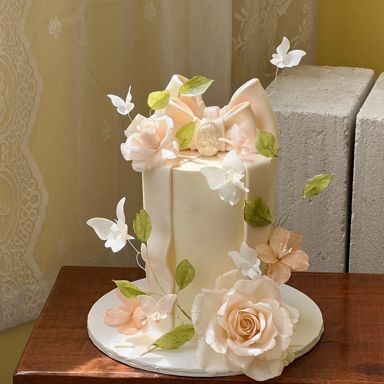 Ribbon & Wafer Roses