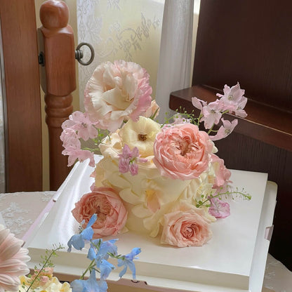 The Vintage Piping Flower