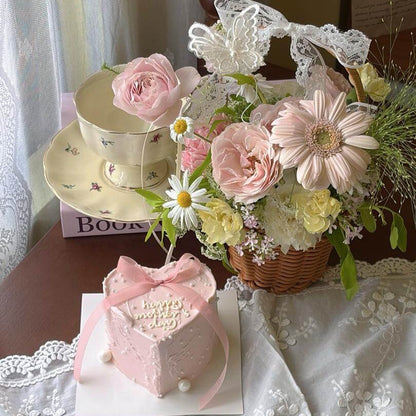 Mini Cake + Flower Basket