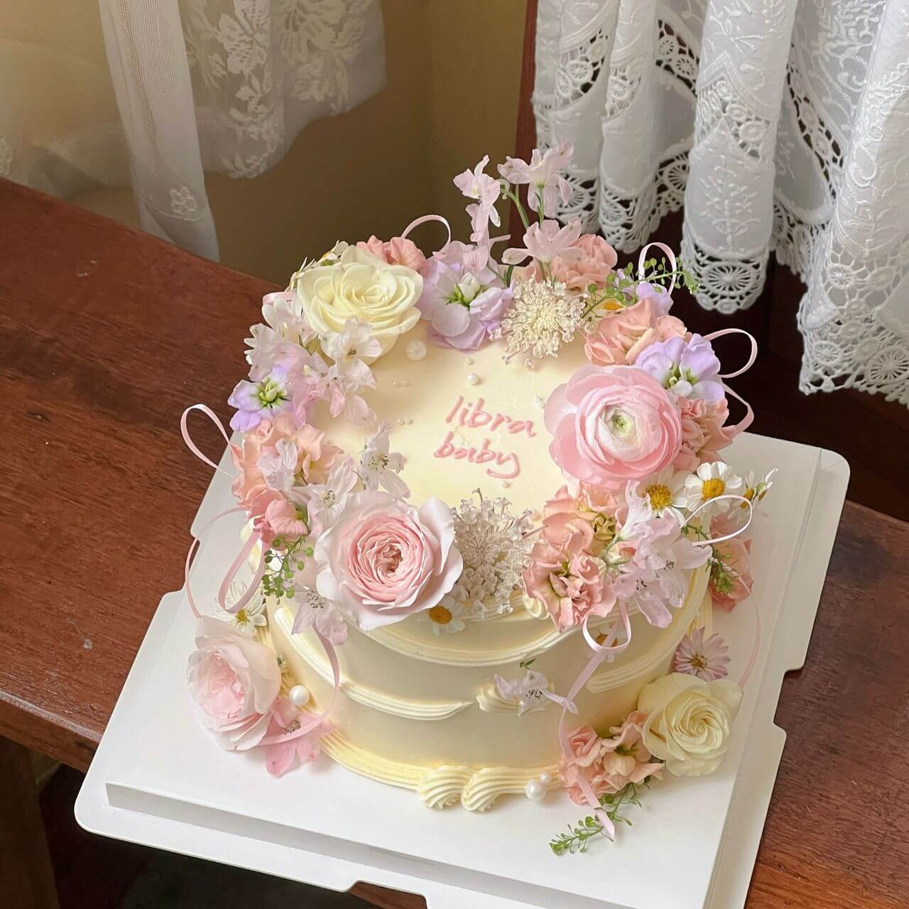 Flower & Vintage Piping